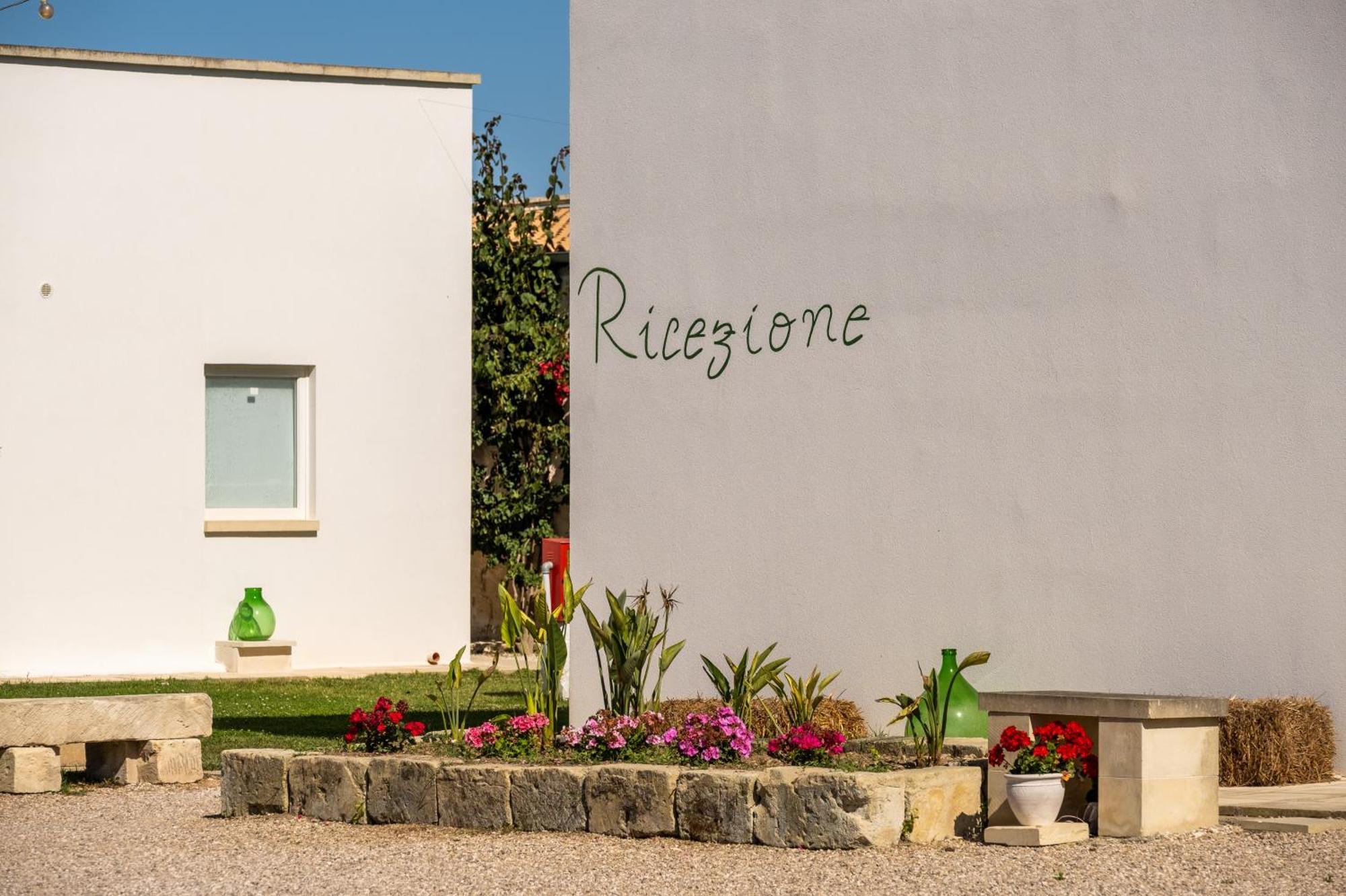 Masseria Rauccio Torre dell'Orso Εξωτερικό φωτογραφία